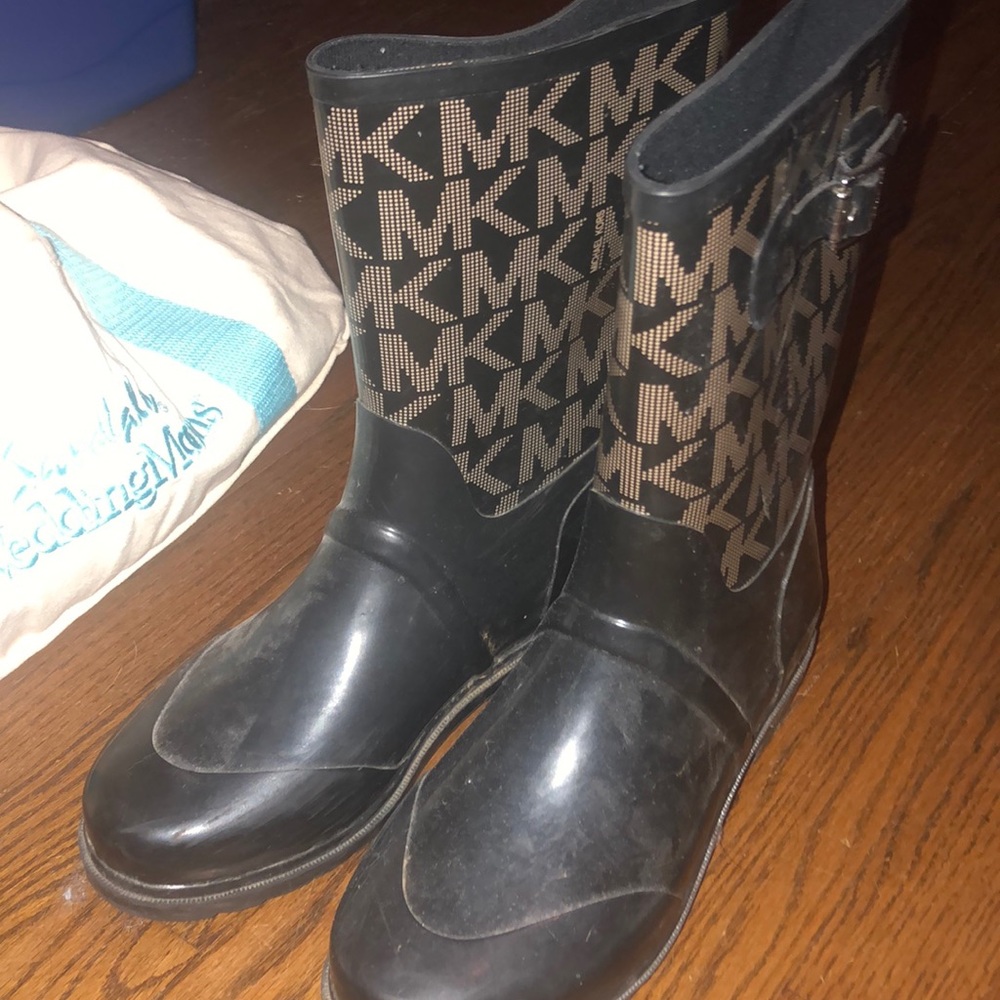 michael kors rain boots